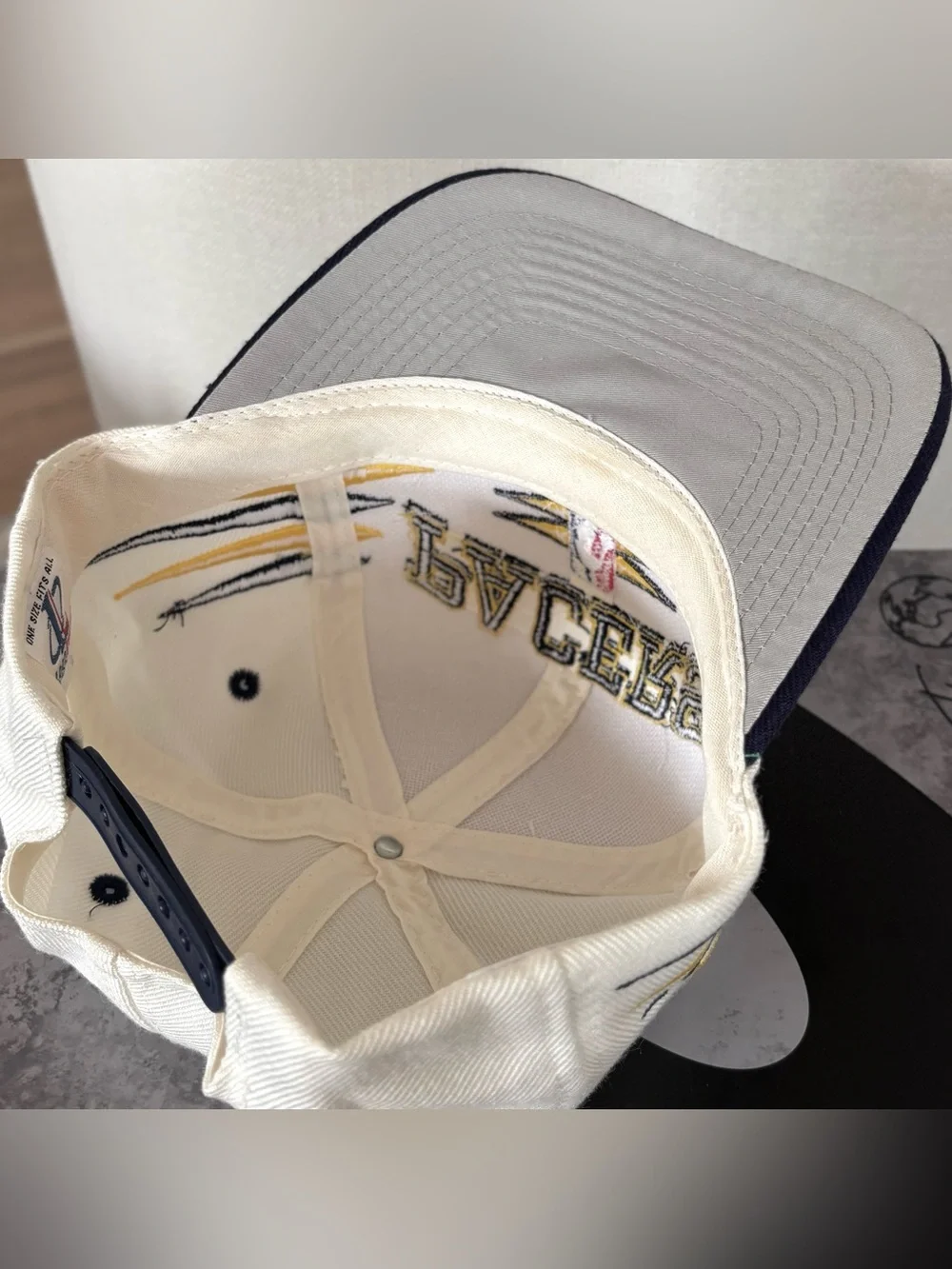 Vintage Indiana Pacers Logo Athletic Diamond Collection Snapback Cap Cream Blue